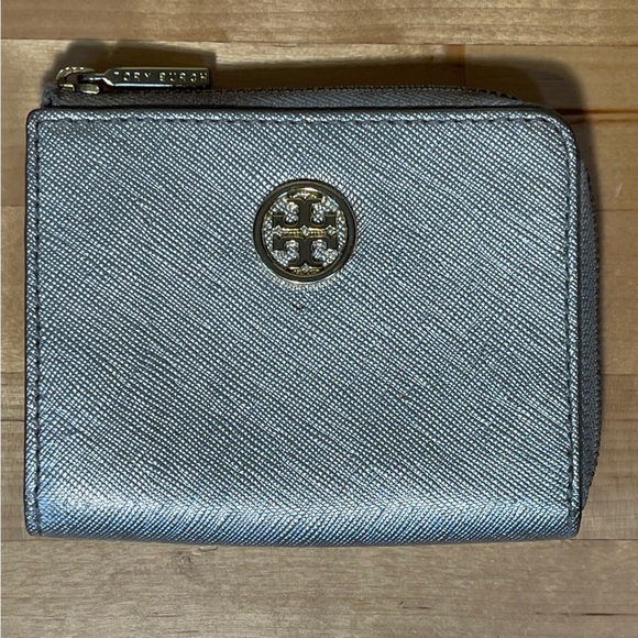 Tory Burch Handbags - Tory Burch Zipper Around Silver-tone leather mini Pouch